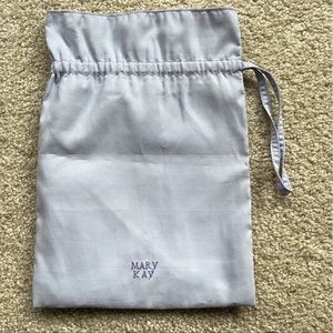 Mary Kay Cosmetics Purple Lavender Drawstring Bag Makeup Pouch Pink Lining